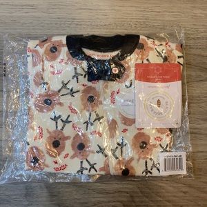 Burt’s Bees Baby Christmas pajamas (size 3-6 month)